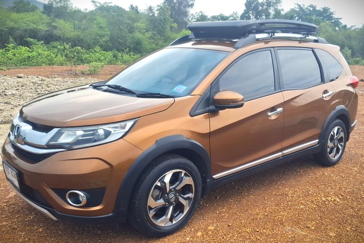 รถ Honda BR-V 1.5 SV สี ส้ม