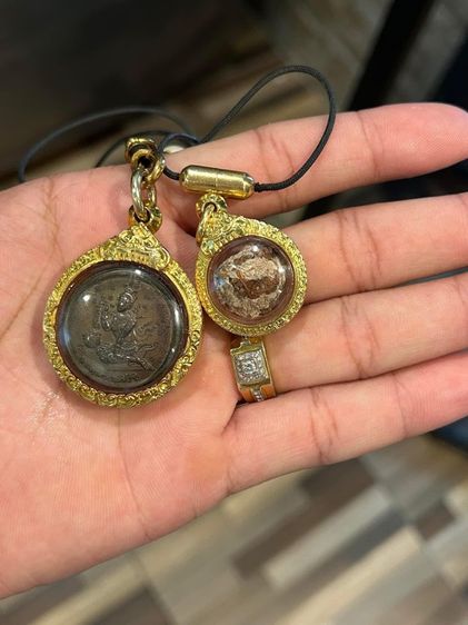 พระเครื่อง