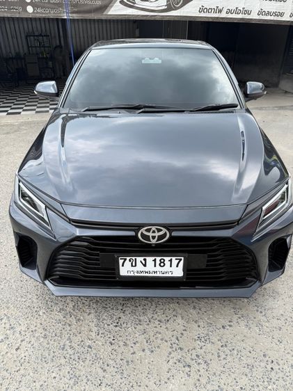 รถ Toyota Yaris ATIV 1.2 Premium สี เทา