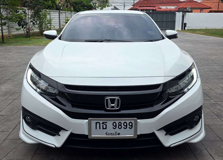 รถ Honda Civic 1.5 Turbo RS สี ขาว