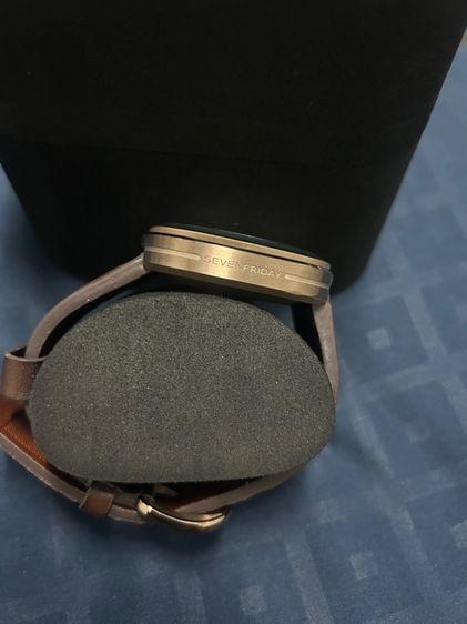 SEVENFRIDAY ”T-Riley“ รูปที่ 6