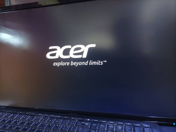 จอใหญ่ๆ ACER 24 นิ้ว ปรับสูงต่ำได้ มีช่องต่อ vga dvi ไร้เส้นไร้จุด ขายเพียง 890 บาท 