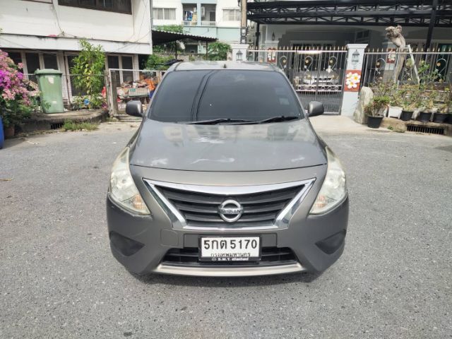 รถ Nissan Almera 1.2 E สี น้ำตาล