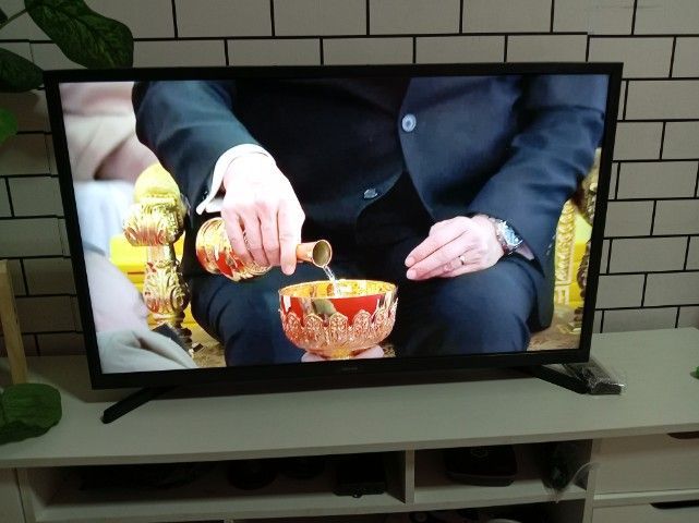 Samsung​ smart​ tv​ 32นิ้ว รูปที่ 2