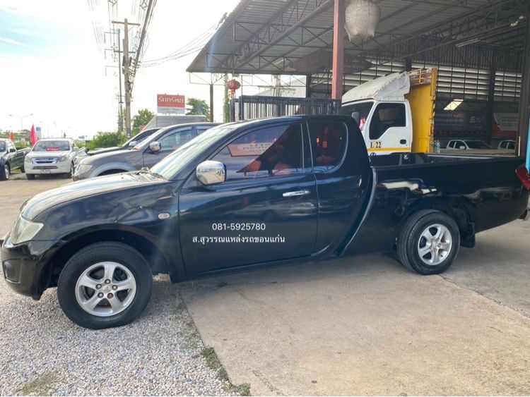 Mitsubishi Triton 2011 2.5 GL ดีเซล เกียร์ธรรมดา ดำ รูปที่ 2