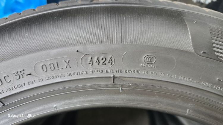 215​ 55 17​ลงพื้นปี25 Michelin Primacy​4
ดอกเต็มๆ​ ขนเชื่อมร่อง​ นุ่มเงียบสุดๆพร้อมใช้อีกนาน​ ชุด​4เส้น​ 5,800​ บาท  รูปที่ 9