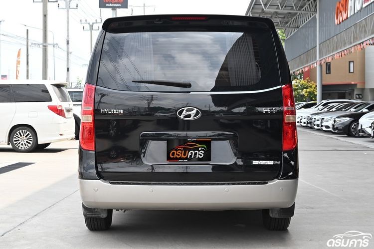 Hyundai H-1  2013 2.5 Maesto Deluxe Van ดีเซล ไม่ติดแก๊ส เกียร์อัตโนมัติ ดำ รูปที่ 4