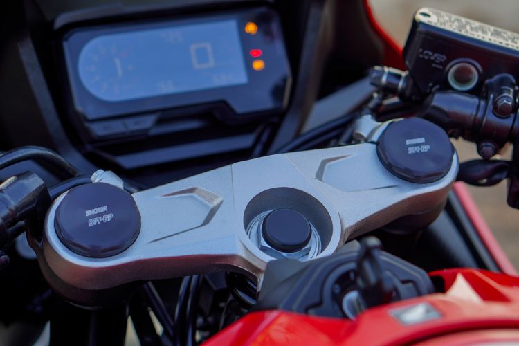 HONDA CBR650R ABS ปี 2023 วิ่งเพียง 600 km. พร้อมท่อแต่ง AKRAPOVIC แท้ รูปที่ 14