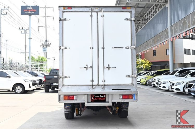 Toyota Hilux Revo 2023 2.4 Entry Pickup ดีเซล ไม่ติดแก๊ส เกียร์ธรรมดา ขาว รูปที่ 4