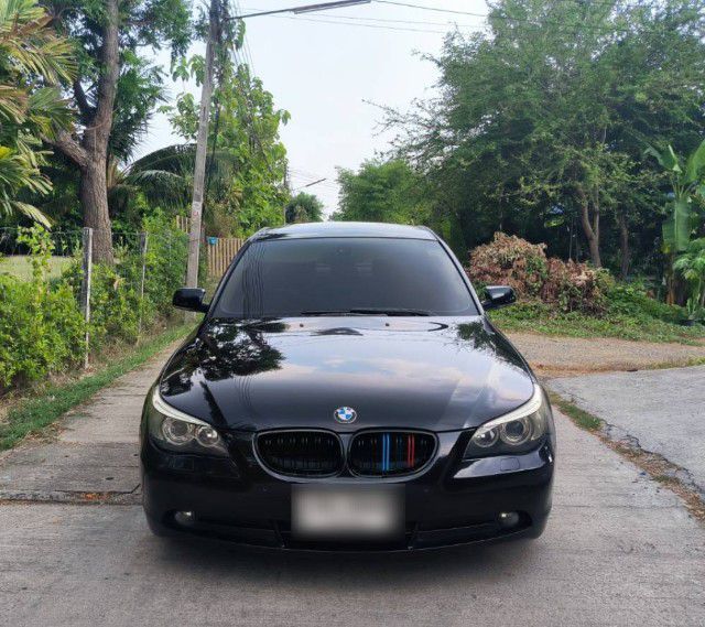 BMW Series 5 2005 520i Sedan เบนซิน ไม่ติดแก๊ส เกียร์อัตโนมัติ ดำ