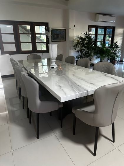 Dining Table and Chairs รูปที่ 3