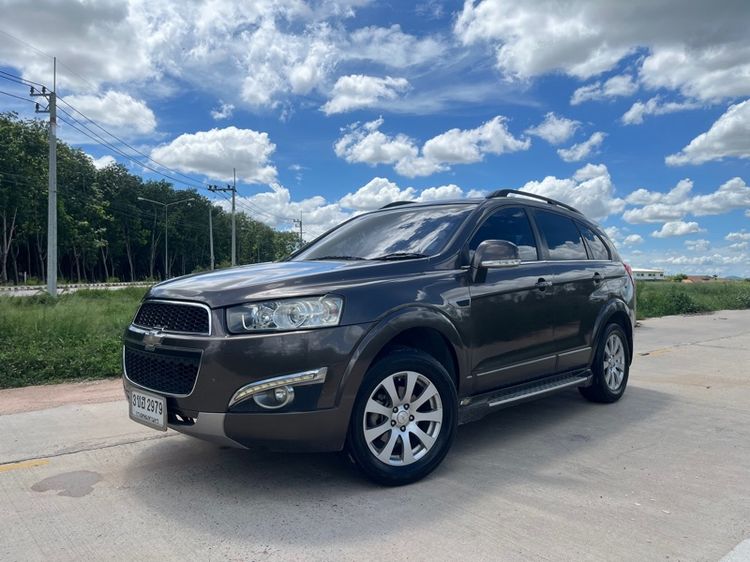 รถ Chevrolet Captiva 2.0 LSX สี น้ำตาล
