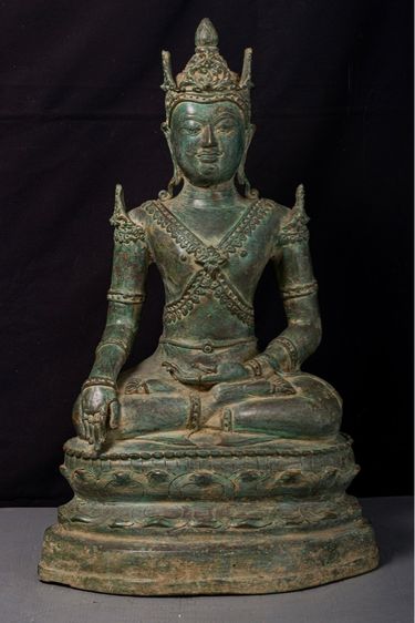 พระบูชาเชียงแสนทรงเครื่อง เนื้อสัมฤทธิ์ หน้าตัก 9 นิ้ว สูง 19 นิ้ว