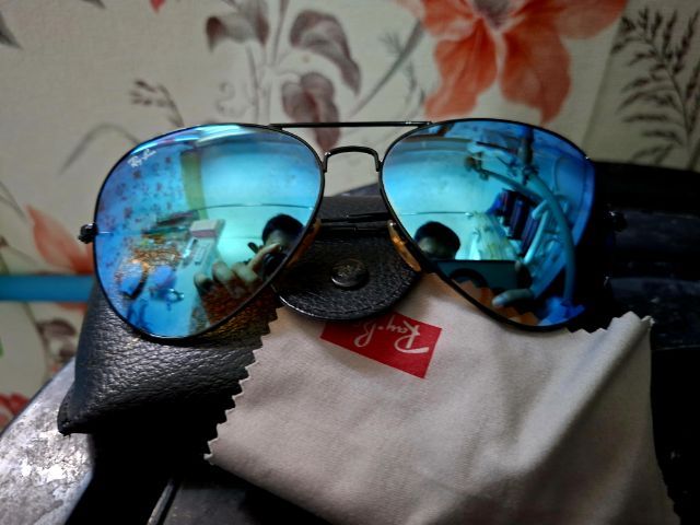 ขายแว่นกันแเดด Rayban ของแท้100เปอร์ สภาพดี ไม่ได้ใช้ขายถูกๆ