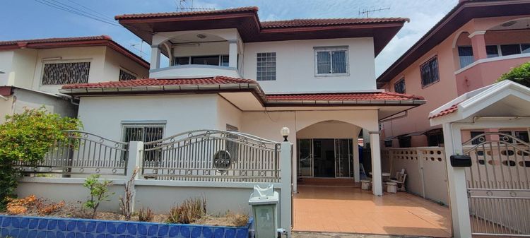 บ้านเดี่ยวหมู่บ้านเกษมทอง เพชรเกษม ซ.114 ห่างจากถนนเพชรเกษม 600 เมตร