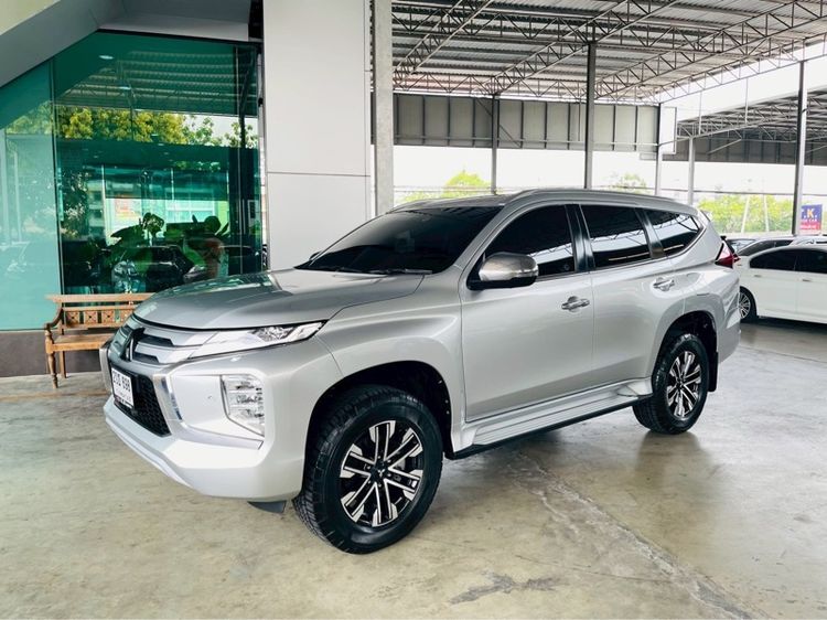 รถ Mitsubishi Pajero Sport 2.4 GT Premium สี เทา