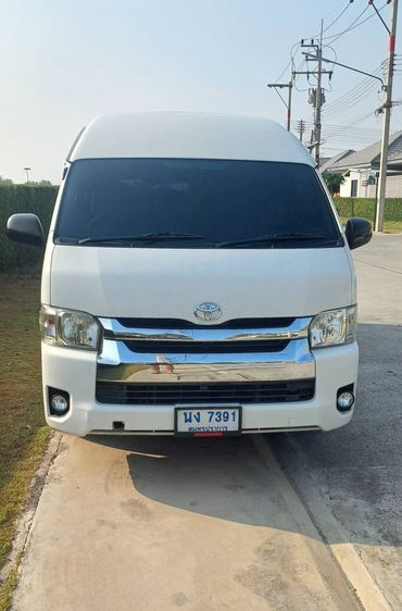 Toyota Commuter 2017 3.0 Van ดีเซล ไม่ติดแก๊ส เกียร์อัตโนมัติ ขาว รูปที่ 2