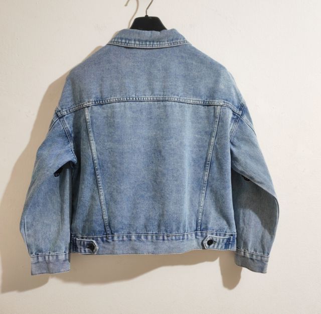 เสื้อแจ็คเก็ตยีนส์ปักลายผีเสื้อ รูปที่ 8