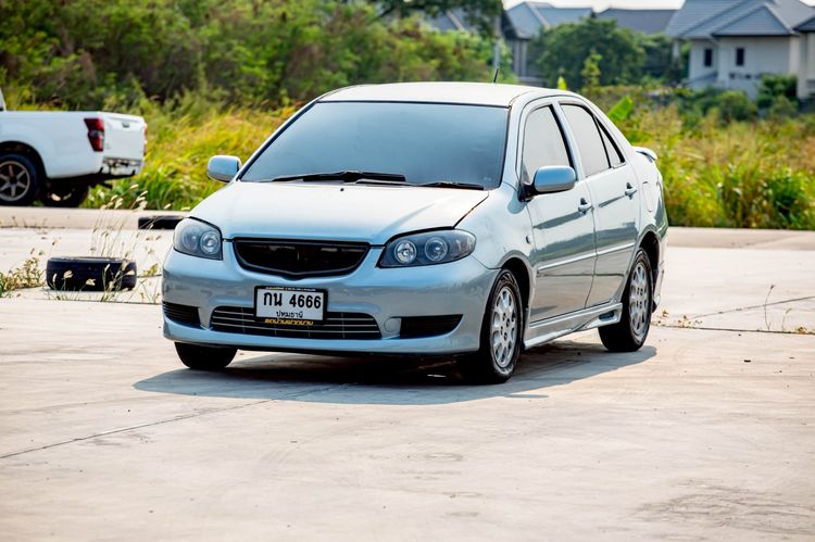 รถ Toyota Vios 1.5 E สี เทา