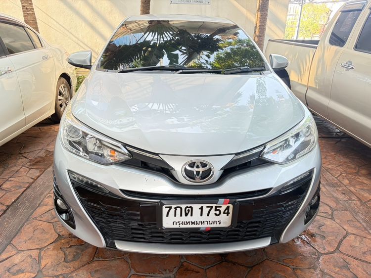 Toyota Yaris 2017 1.2 G Sedan เบนซิน LPG เกียร์อัตโนมัติ เทา รูปที่ 2
