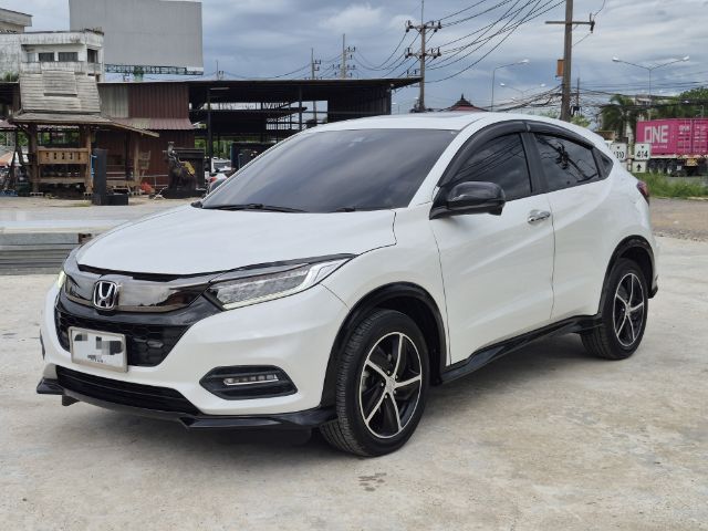 Honda HR-V 2020 1.8 RS Sedan เบนซิน ไม่ติดแก๊ส เกียร์อัตโนมัติ ขาว รูปที่ 2