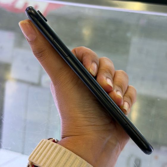 iPhone Xr 64GB สีดำ เครื่องศูนย์ โมเดลTH สภาพสวยมากๆ🔥🔥 รูปที่ 4