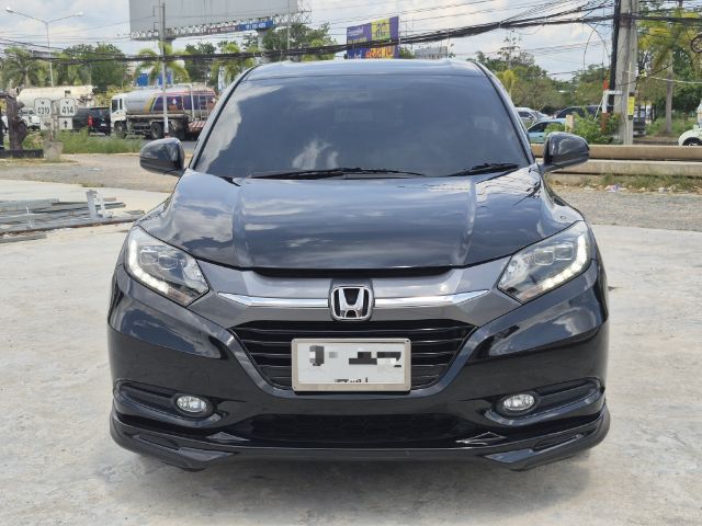 Honda HR-V 2015 1.8 E Limited Sedan เบนซิน ไม่ติดแก๊ส เกียร์อัตโนมัติ ดำ รูปที่ 2
