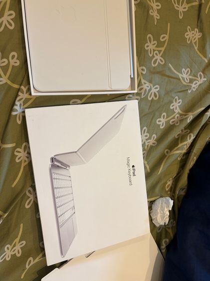 ipad pro M4 11” magic keyboard