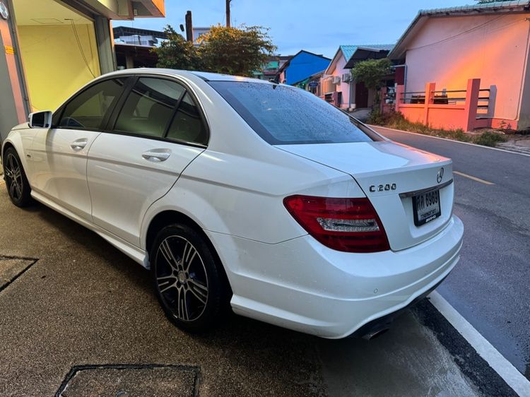 รถ Mercedes-Benz C-Class C200 สี ขาว