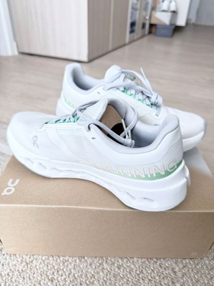 Cloudsurfer Next (Size US 6 Women)