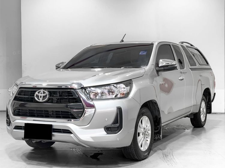 รถ Toyota Hilux Revo 2.4 Z Edition Mid สี บรอนซ์เงิน