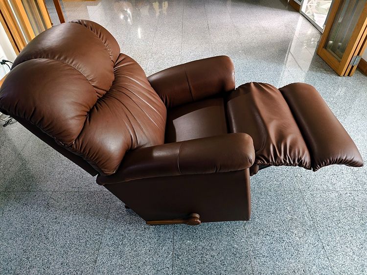 โซฟา Lazy Boy รุ่น Lancer EM สี Chestnut รูปที่ 2