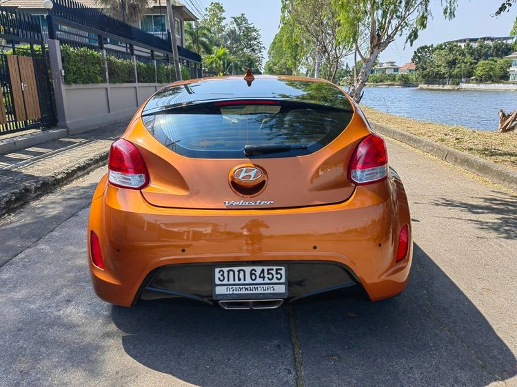 Hyundai Veloster 2014 1.6 Sedan เบนซิน ไม่ติดแก๊ส เกียร์อัตโนมัติ ส้ม รูปที่ 4