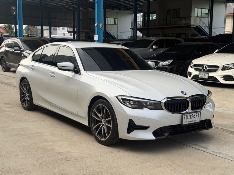 BMW Series 3 2020 320d Sedan ดีเซล เกียร์อัตโนมัติ ขาว รูปที่ 3