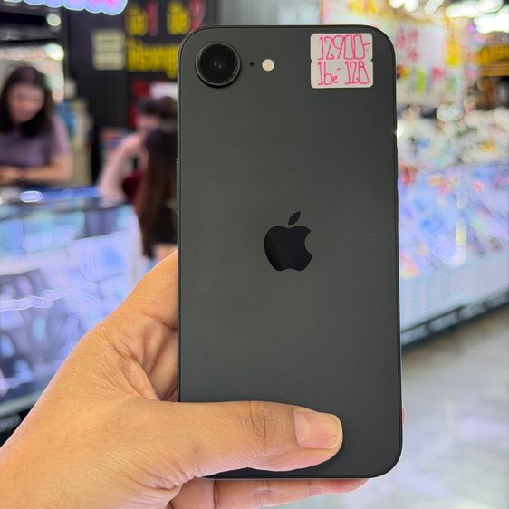 iPhone 16e 128GB สีดำ เครื่องศูนย์ สภาพสวยมากๆ จอขนแมวบางๆ สุขภาพแบต99 ครบยกกล่อง🔥🔥 รูปที่ 3