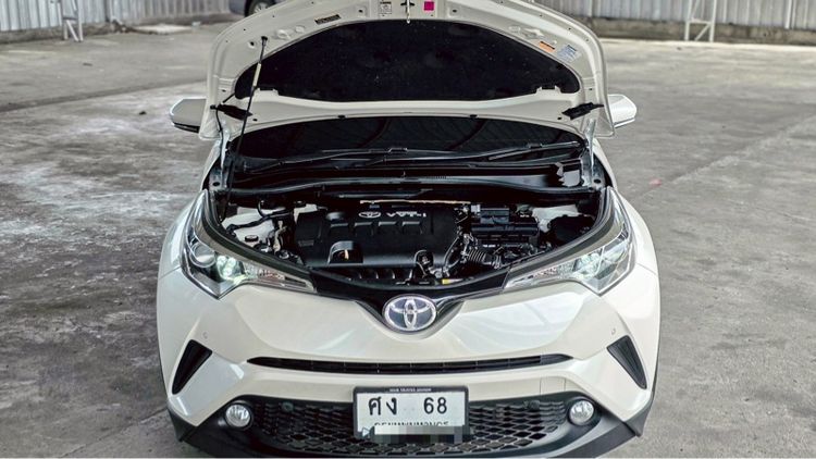 Toyota C-HR 2018 1.8 Mid Utility-car เบนซิน ไม่ติดแก๊ส เกียร์อัตโนมัติ ขาว รูปที่ 4