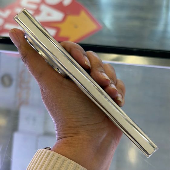 Oppo Find N3 สีทอง เครื่องศูนย์ สภาพสวยมาก จอ7.82นิ้ว แรม12รอม512 Snap8 Gen2 กล้อง64ล้าน(3ตัว)🔥🔥 รูปที่ 9