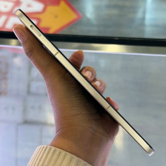 Oppo Find N3 สีทอง เครื่องศูนย์ สภาพสวยมาก จอ7.82นิ้ว แรม12รอม512 Snap8 Gen2 กล้อง64ล้าน(3ตัว)🔥🔥 รูปที่ 3