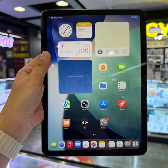 Apple 256 GB iPad Air5 256GB M1 WiFi สีดำ เครื่องศูนย์ โมเดลTH สภาพตามรายละเอียดนะคะ😊😊