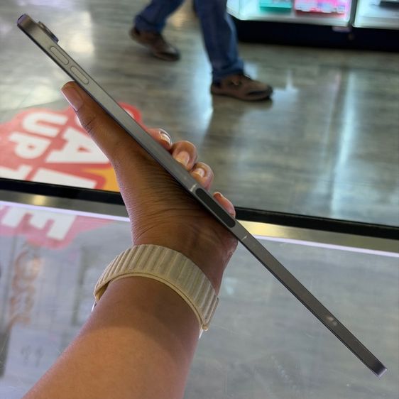iPad Air5 256GB M1 WiFi สีดำ เครื่องศูนย์ โมเดลTH สภาพตามรายละเอียดนะคะ😊😊 รูปที่ 4
