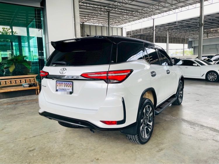 Toyota Fortuner 2023 2.4 Legender Utility-car ดีเซล ไม่ติดแก๊ส เกียร์อัตโนมัติ ขาว รูปที่ 2