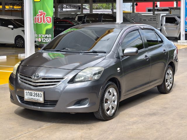 รถ Toyota Vios 1.5 J สี เทา