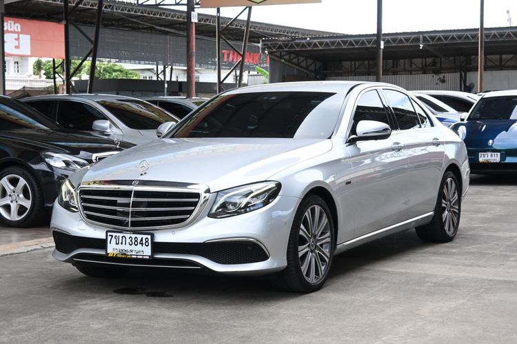 รถ Mercedes-Benz E-Class E300e 2.0 Exclusive สี เทา