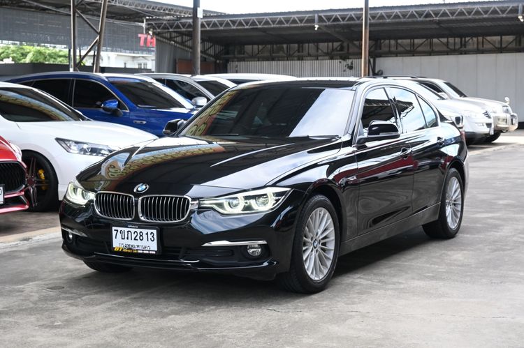 รถ BMW Series 3 320d สี ดำ