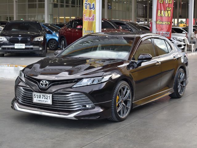 รถ Toyota Camry 2.5 G สี น้ำตาล