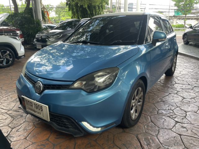 รถ MG MG3 1.5 D สี ฟ้า