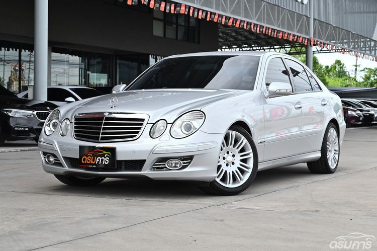 รถ Mercedes-Benz E-Class E280 สี บรอนซ์เงิน