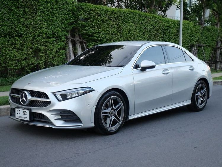 รถ Mercedes-Benz A-Class A200 สี เงิน