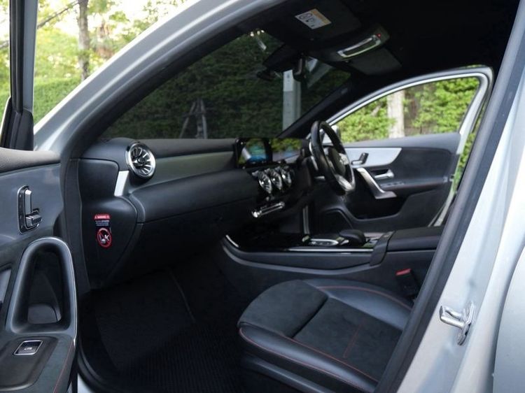 Mercedes-Benz A-Class 2022 A200 Sedan เบนซิน ไม่ติดแก๊ส เกียร์อัตโนมัติ เงิน รูปที่ 4