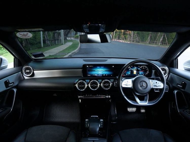 Mercedes-Benz A-Class 2022 A200 Sedan เบนซิน ไม่ติดแก๊ส เกียร์อัตโนมัติ เงิน รูปที่ 3